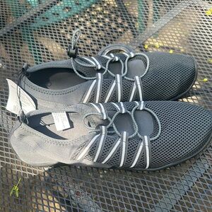 Mens water Shoe size 9-10
